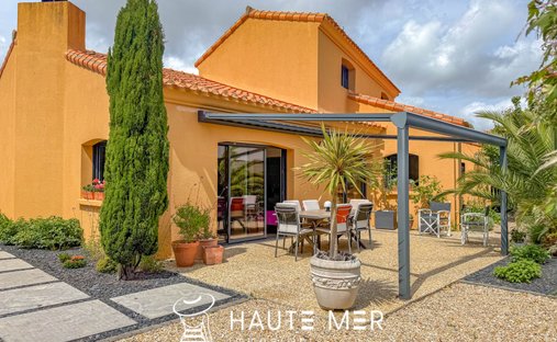 House in Gare-Saint Michel, Les Sables-d'Olonne, France 1