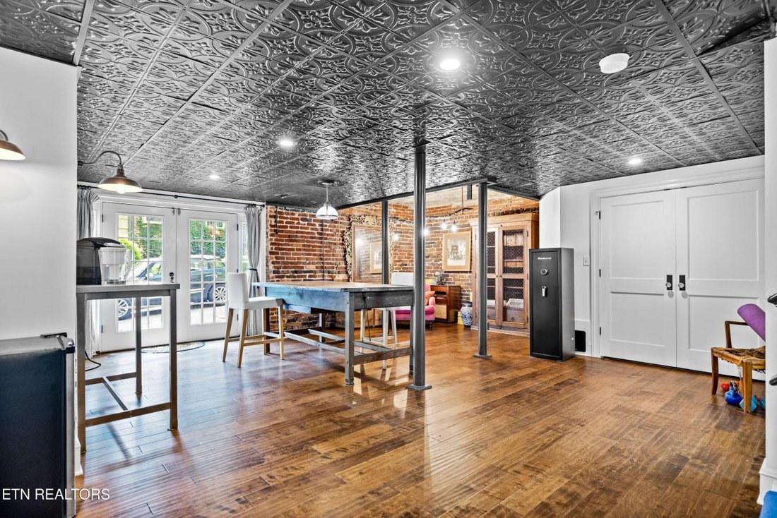House in Knoxville, Tennessee, United States 4 - 18023775