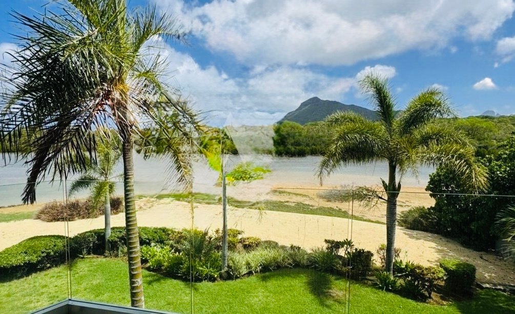 Apartment in Grande Riviere Noire, Rivière Noire District, Mauritius 1 - 18024505