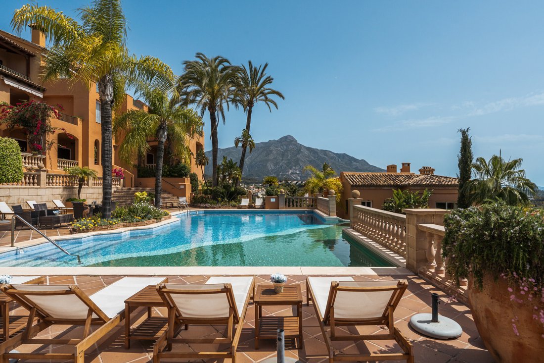 Apartment in Marbella, Andalusia, Spain 4 - 17224934