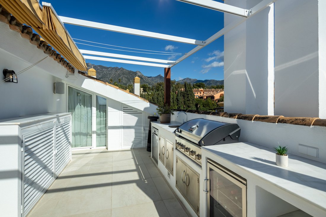 Penthouse in Marbella, Andalusia, Spain 5 - 16994710