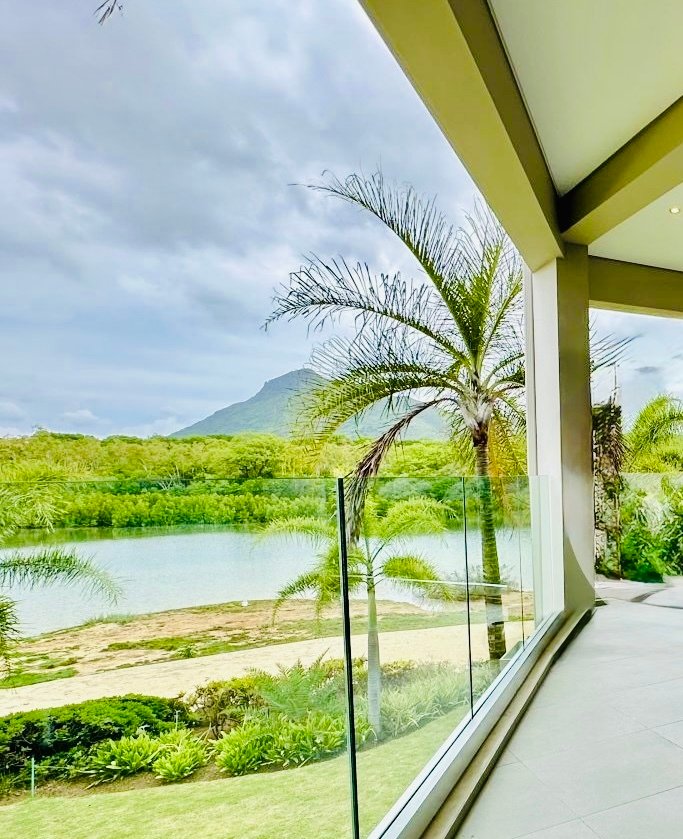 Apartment in Grande Riviere Noire, Rivière Noire District, Mauritius 3 - 18024505
