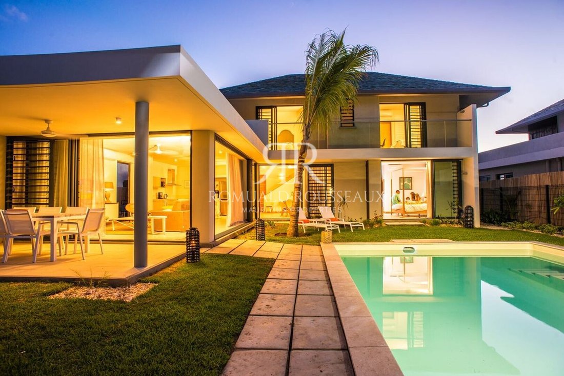 Villa in Black River, Rivière Noire District, Mauritius 2 - 18024621