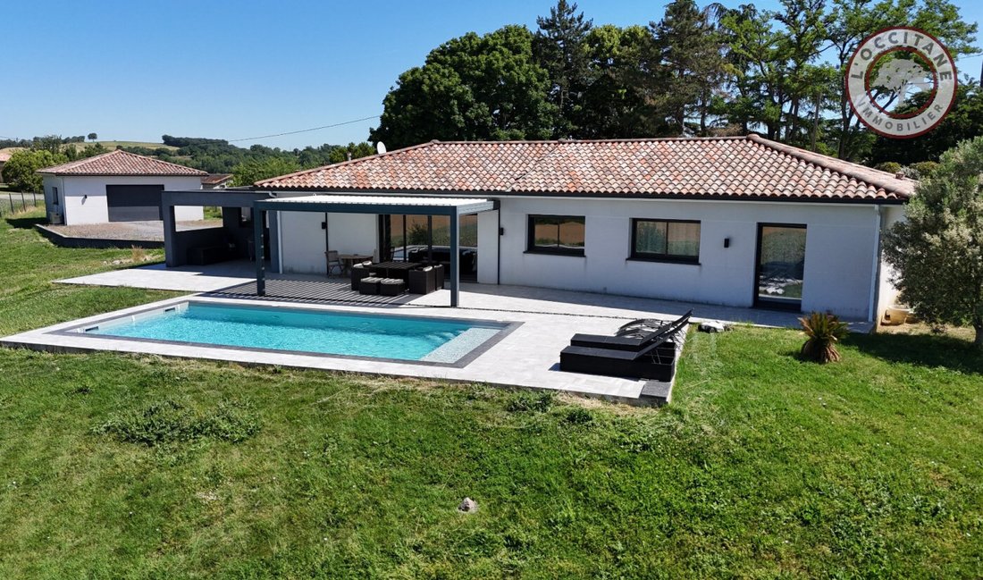 House in Casse Martin, L'Isle-Jourdain, France 2 - 16364357