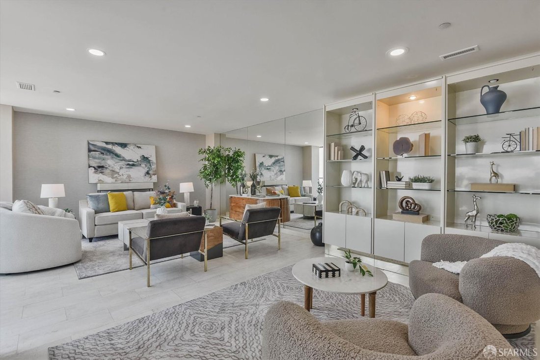 Condo in San Francisco, California, United States 4 - 18022843