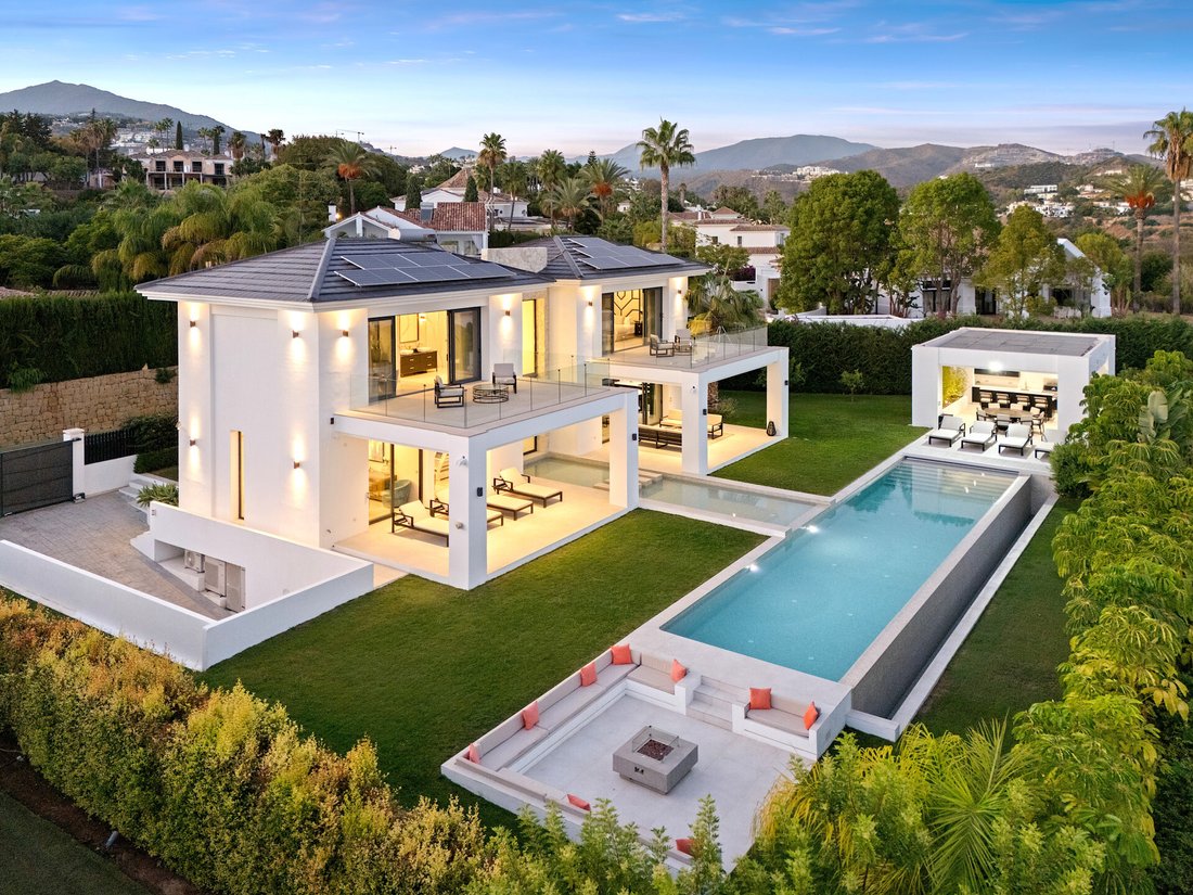 Villa in Marbella, Andalusia, Spain 1 - 17025342