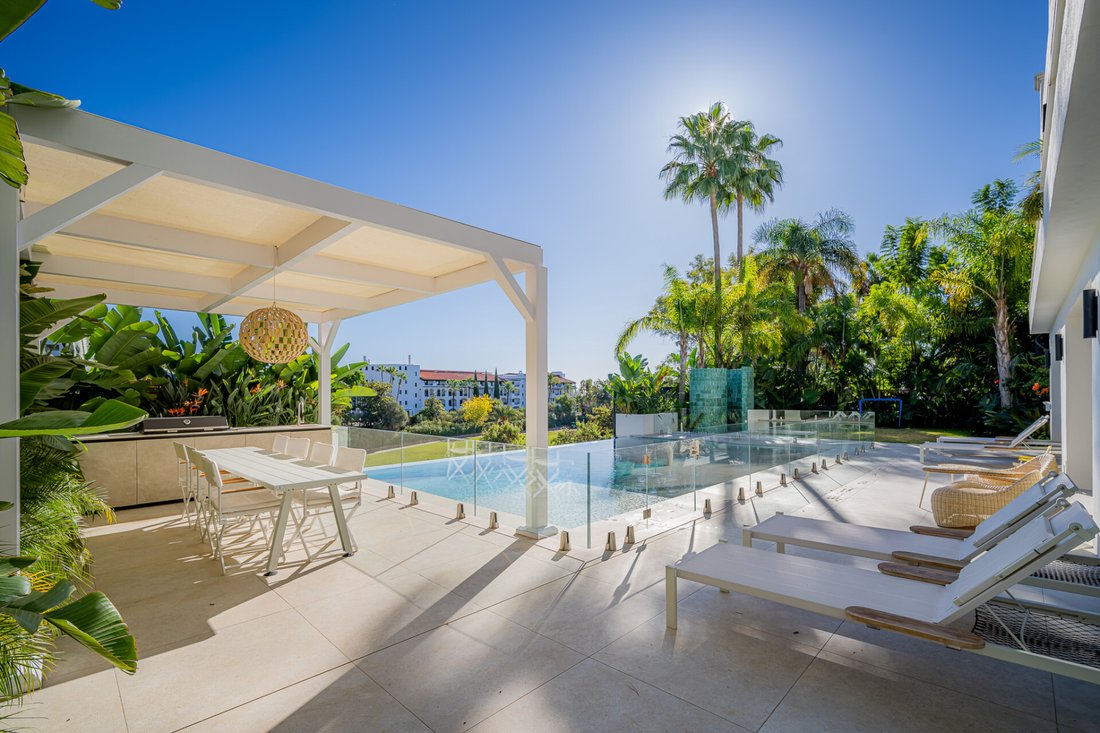 Villa in La Quinta, Benahavis, Andalusia 3 - 14010018