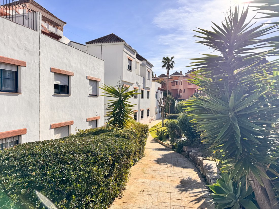 Penthouse in La Alcaidesa, San Roque, Andalusia 2 - 17257012