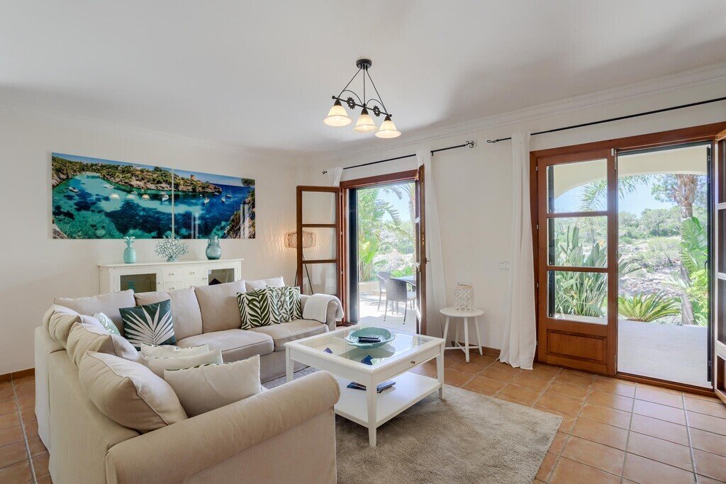 Villa in Llucmajor, Balearic Islands, Spain 2 - 18023764