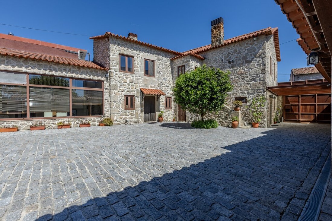 House in Povoa de Varzim, Beiriz e Argivai, Porto District, Portugal 2 - 18023552