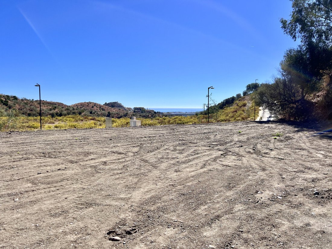 Land in El Madroñal, Benahavis, Spain 1 - 17894174