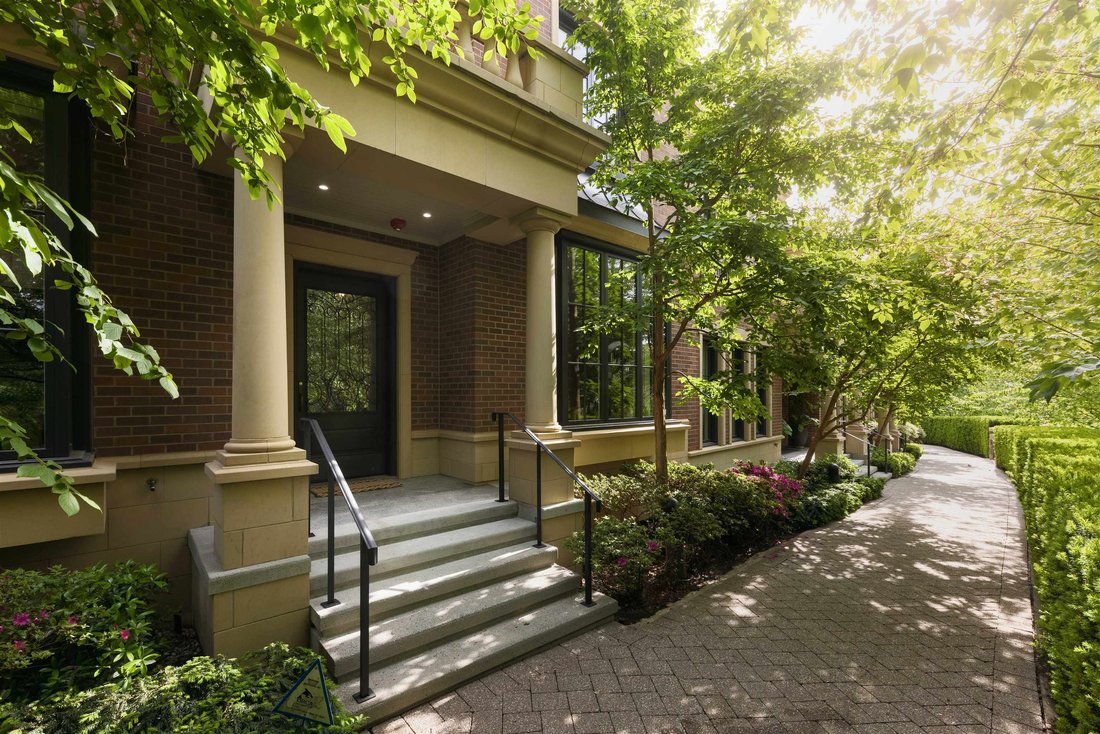 House in Vancouver, British Columbia, Canada 3 - 18023734