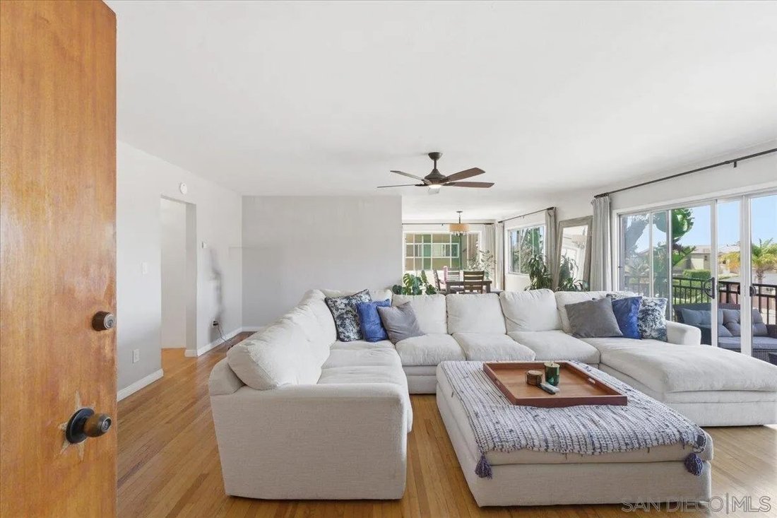 Condo in San Diego, California, United States 4 - 18022708