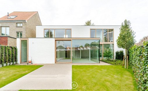 Villa in Bruges, Flanders, Belgium 1