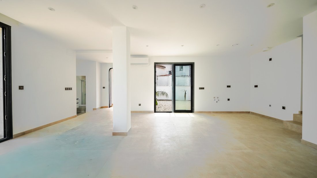 Townhouse in Estepona, Andalusia, Spain 5 - 17926504