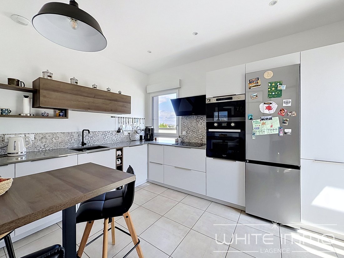 Apartment in Sainte-Foy-lès-Lyon, Auvergne-Rhône-Alpes, France 5 - 18023128