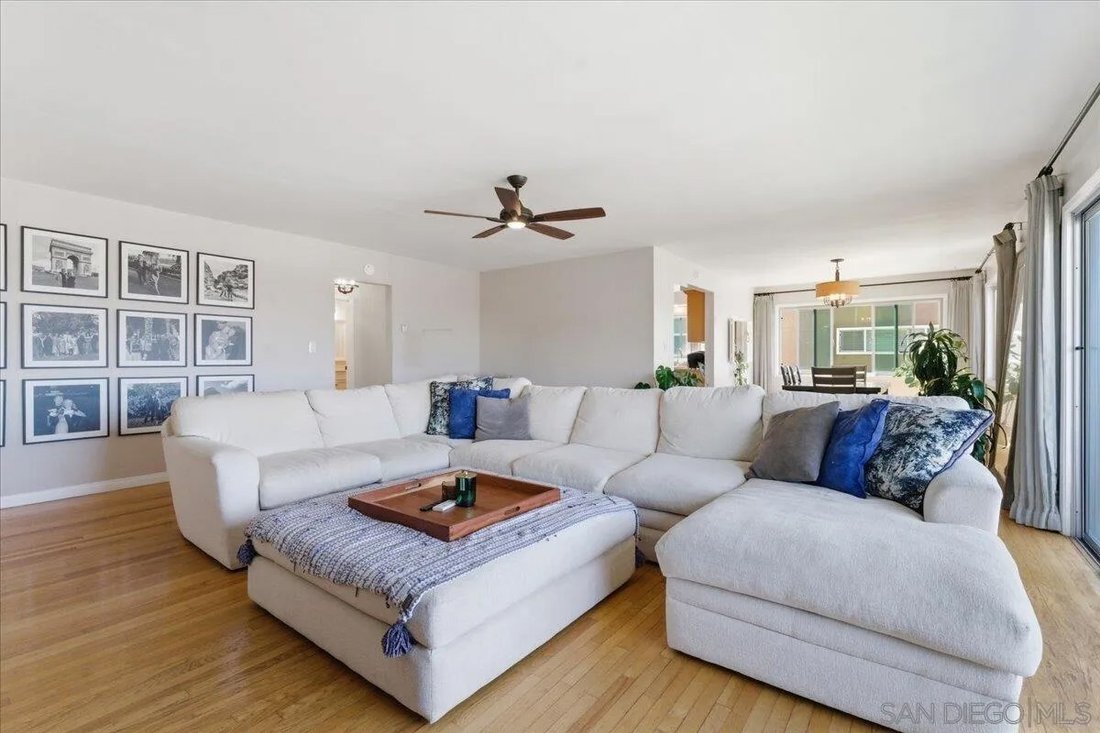 Condo in San Diego, California, United States 3 - 18022708