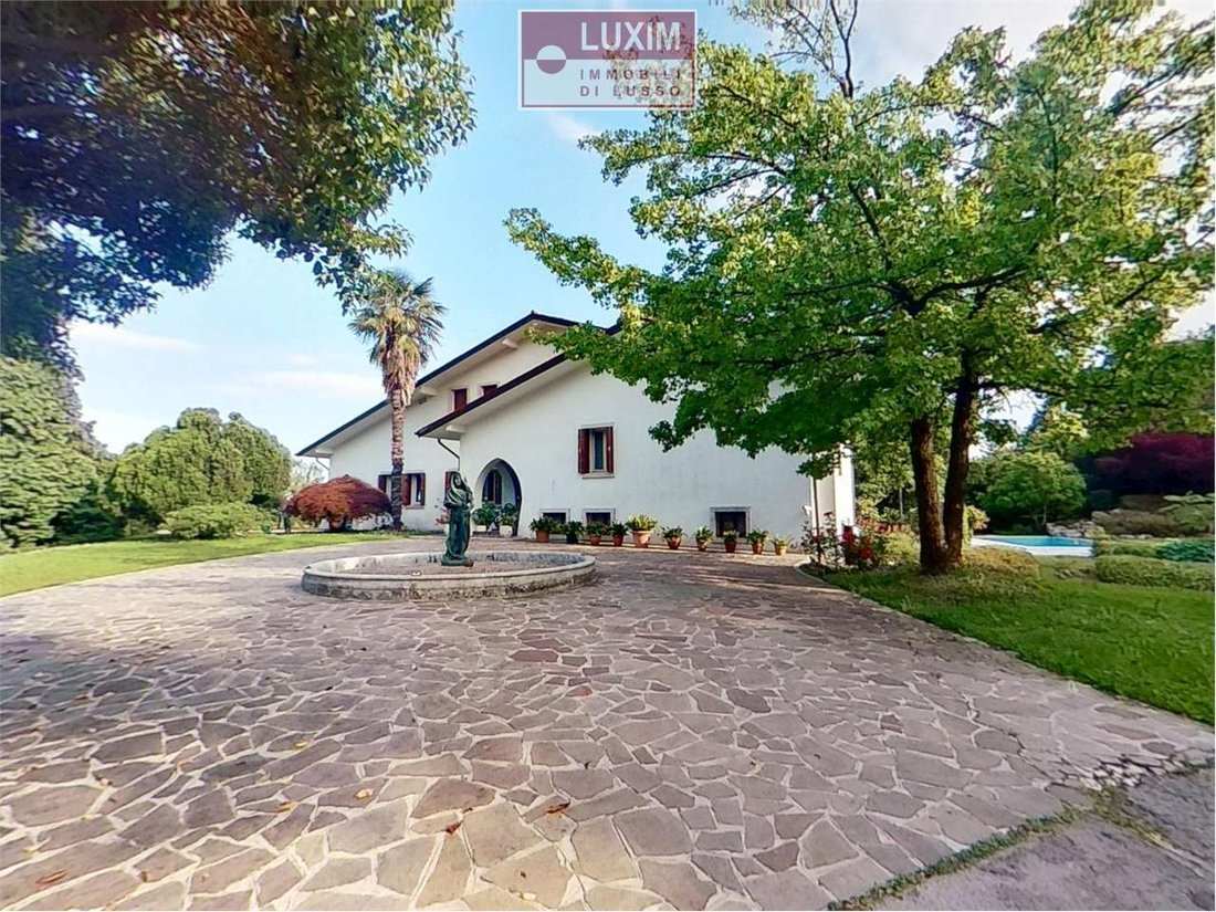 Villa in Crespano del Grappa, Veneto, Italy 1 - 18022765