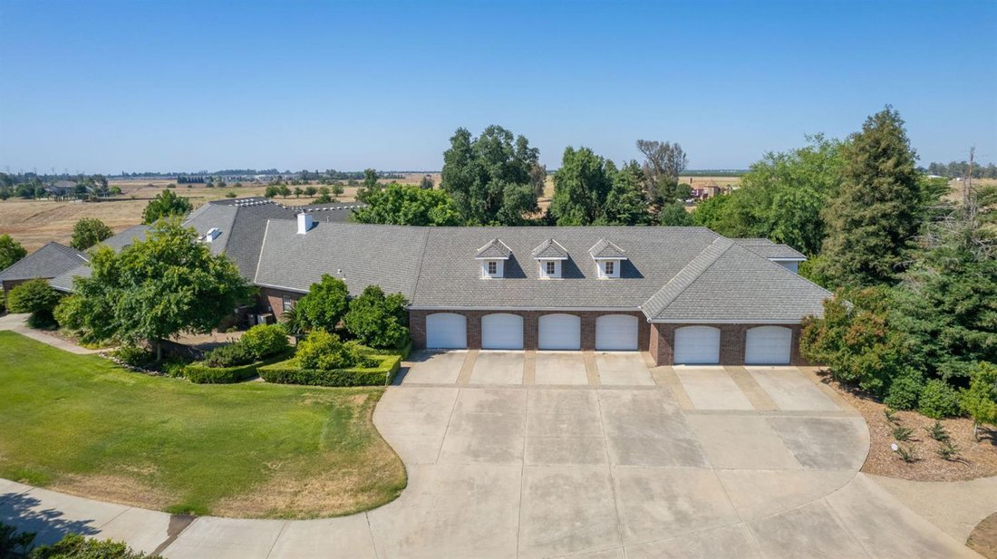 House in Clovis, California, United States 4 - 18022648