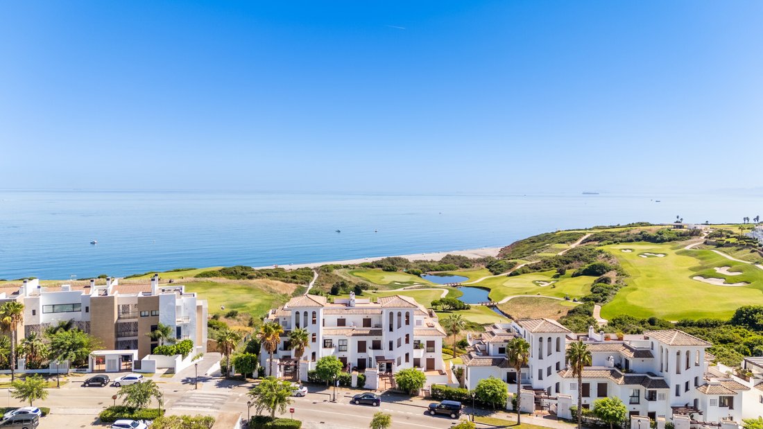 Apartment in La Alcaidesa, San Roque, Andalusia 1 - 16106865