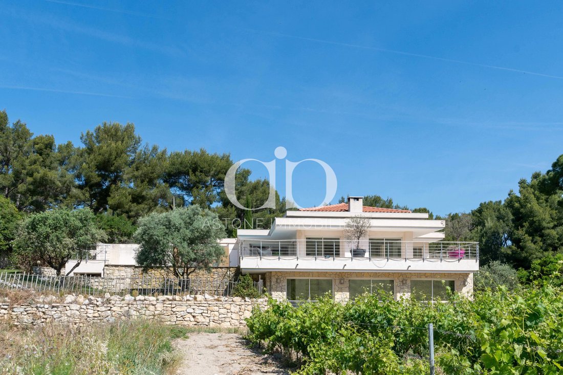 House in Cassis, Provence-Alpes-Côte d'Azur, France 1 - 17953820