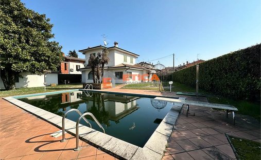 Villa in Truccazzano, Lombardy, Italy 1