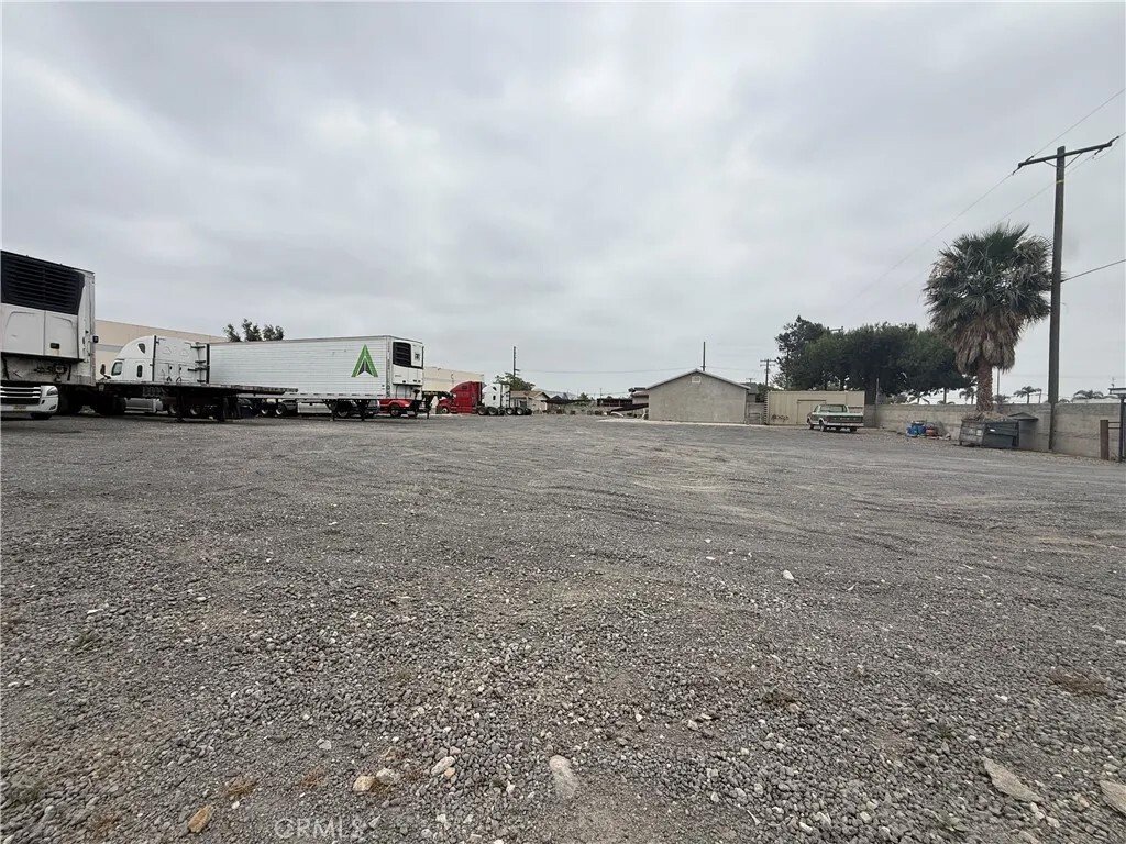 House in Fontana, California, United States 5 - 18022712
