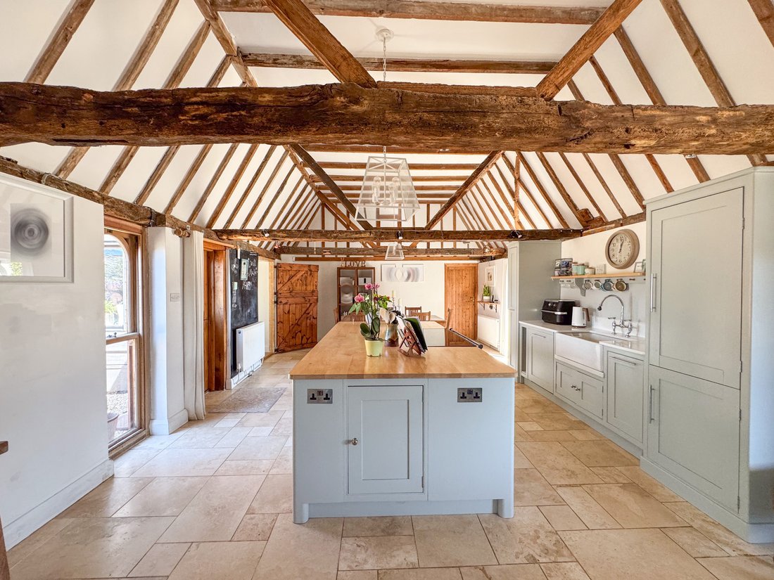 Farm Ranch in Thorpe-le-Soken, England 2 - 18012993