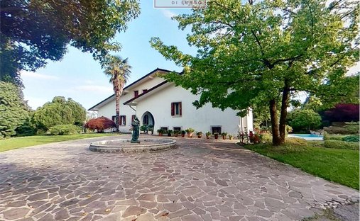 Villa in Asolo, Veneto, Italy 1