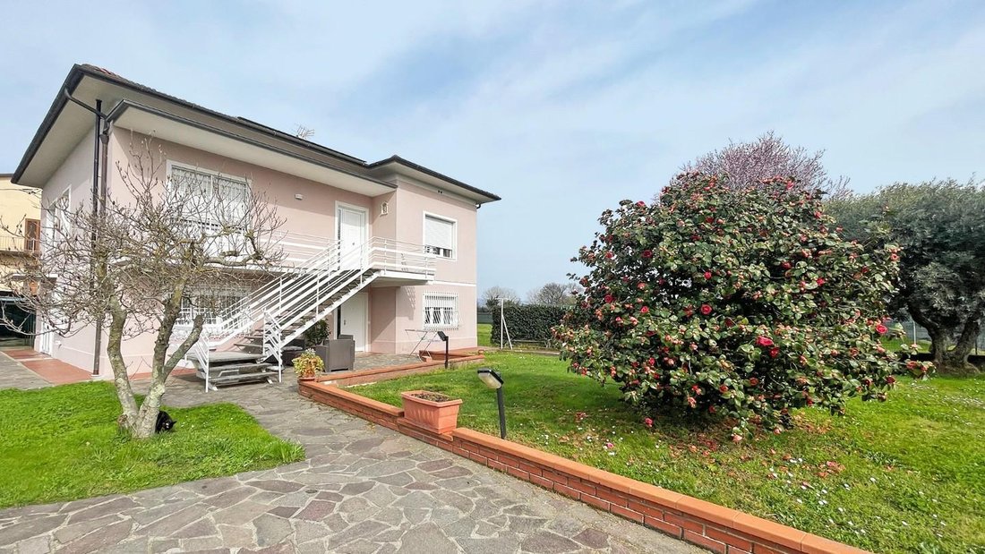 Villa in San Vito, Lucca, Italy 1 - 18023210