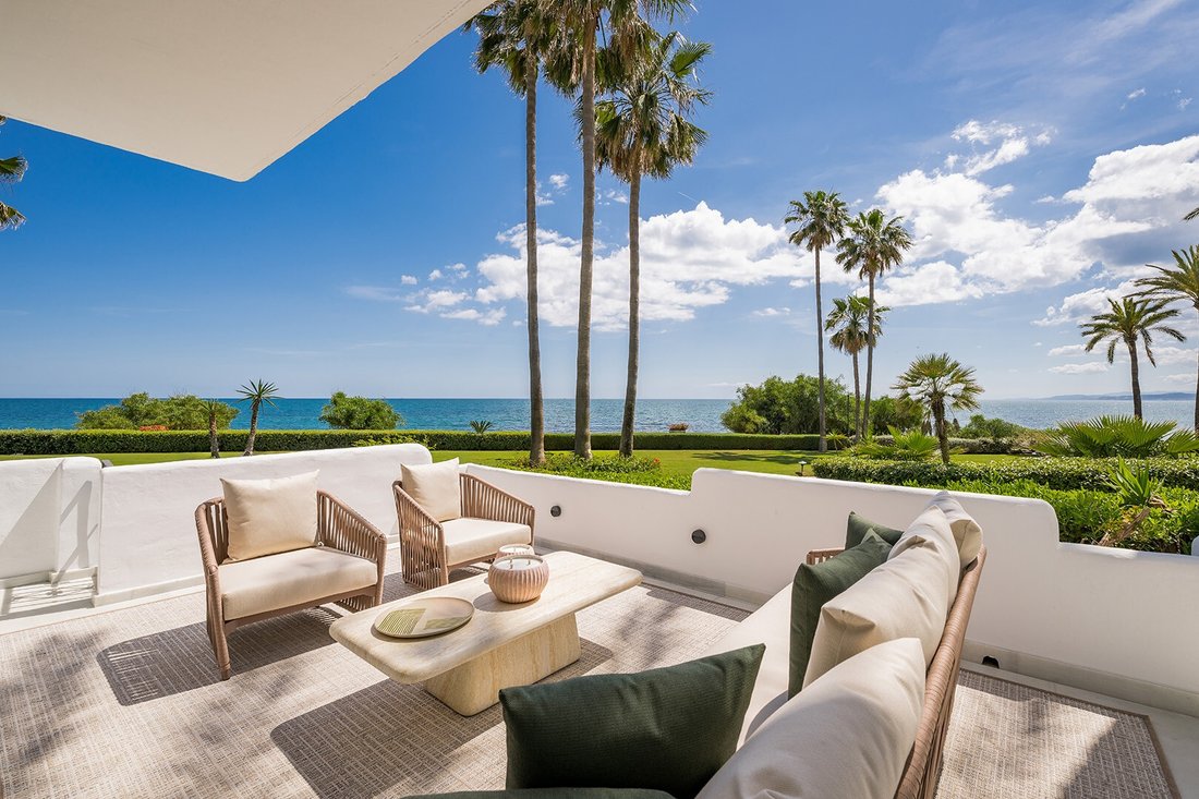 Apartment in Estepona, Andalusia, Spain 1 - 18023597