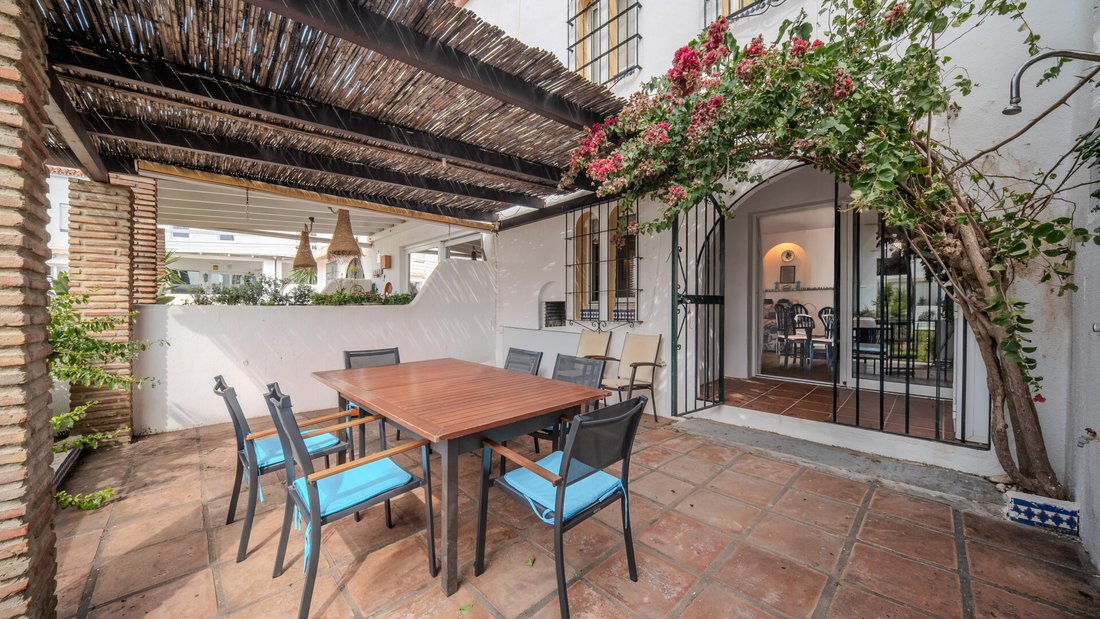 Townhouse in Casares, Andalusia, Spain 4 - 17308605