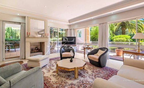 Apartment in Cannes Marina-La Roubine, Mandelieu-la-Napoule, France 1