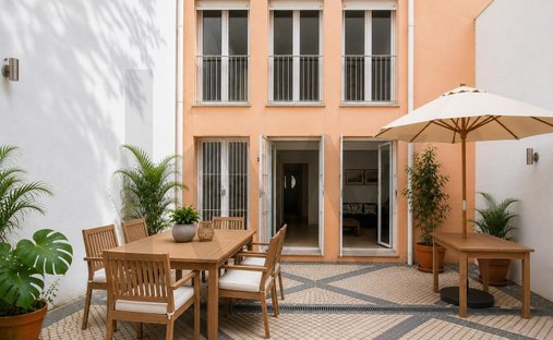 Townhouse in Santo Antonio, Lisbon, Portugal 1