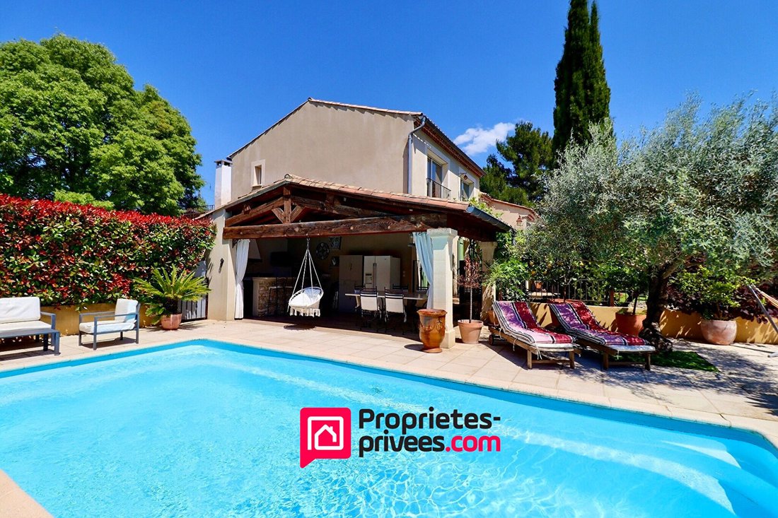 Villa in Uzès, Occitania, France 1 - 18024242