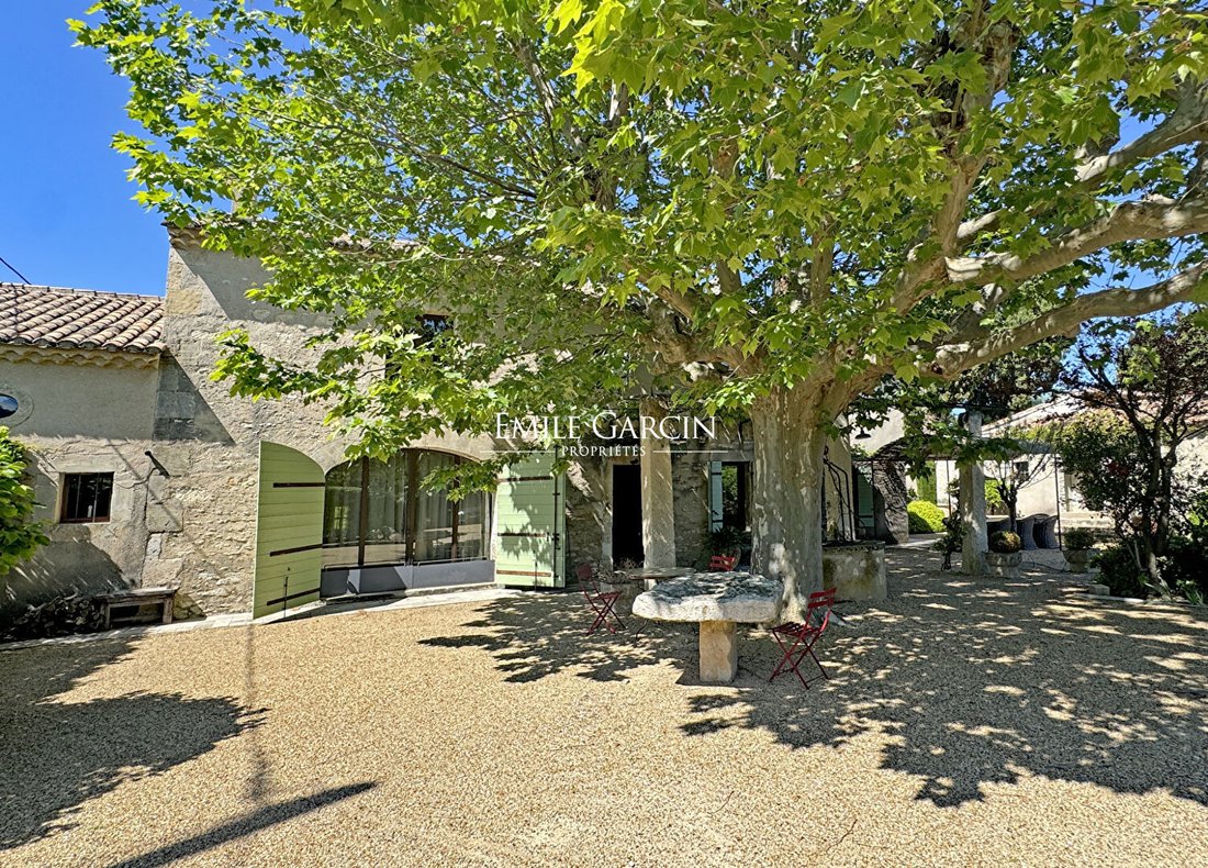 Villa in Saint-Rémy-de-Provence, Provence-Alpes-Côte d'Azur, France 1 - 18024185