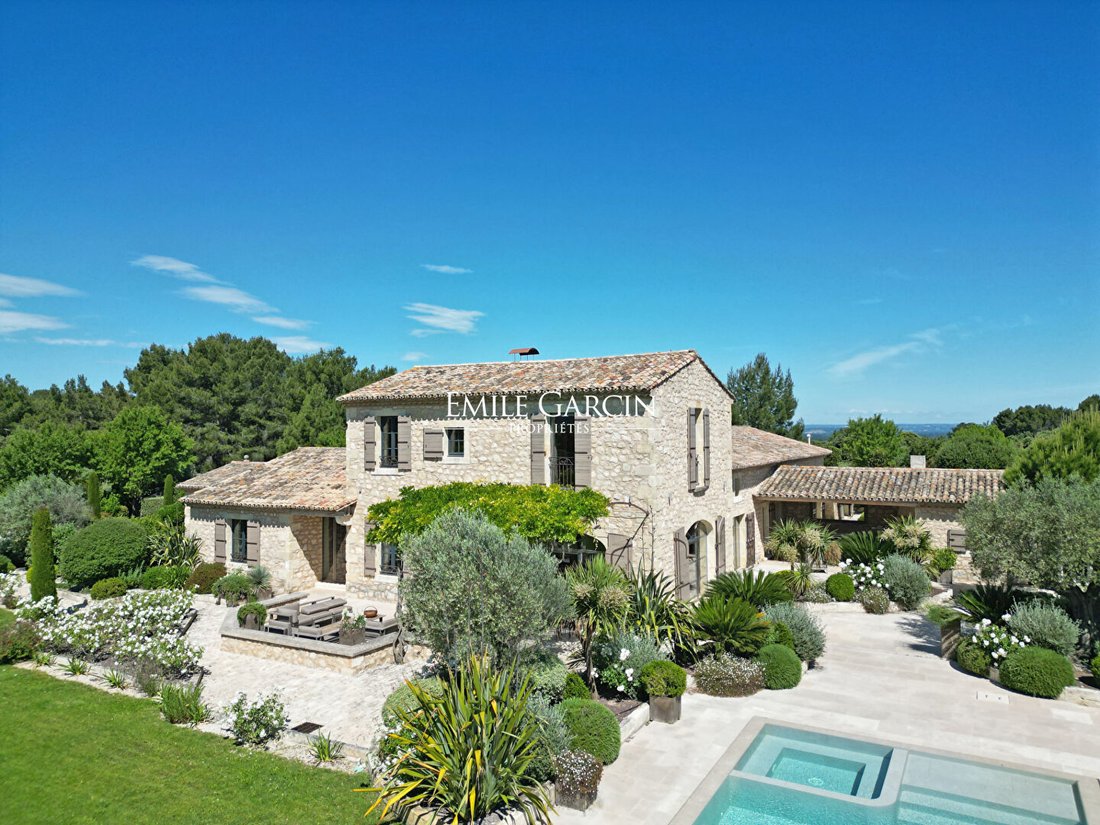 Villa in Saint-Rémy-de-Provence, Provence-Alpes-Côte d'Azur, France 2 - 18024187