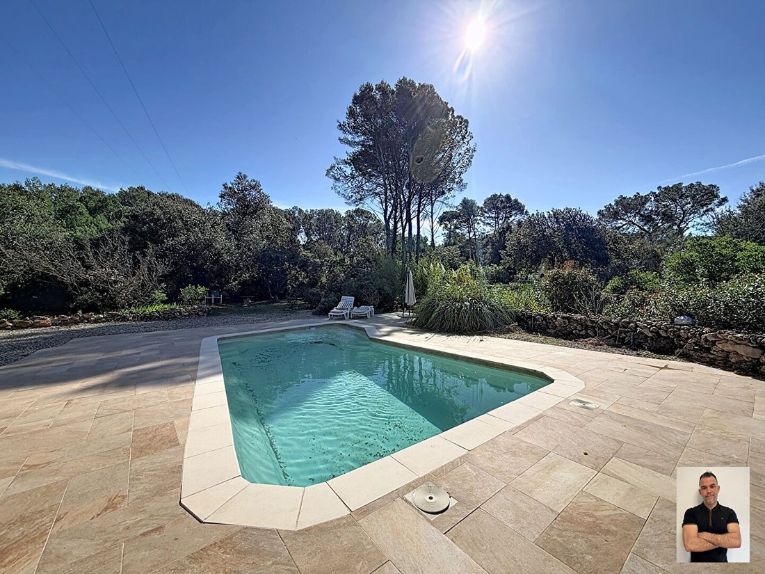 Villa in Cotignac, Provence-Alpes-Côte d'Azur, France 2 - 18024192
