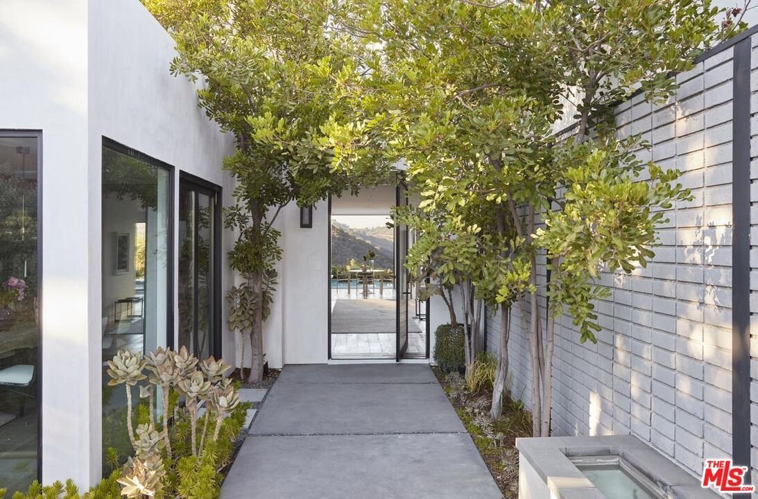 House in Los Angeles, California, United States 2 - 18024060