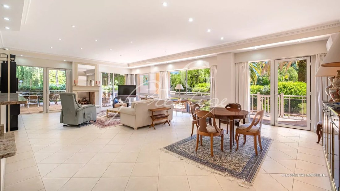 Apartment in Cannes Marina-La Roubine, Mandelieu-la-Napoule, France 3 - 18024533