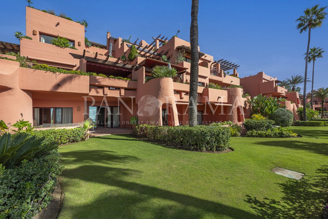 Apartment in Gualdalmansa, Estepona, Andalusia 2 - 17520719