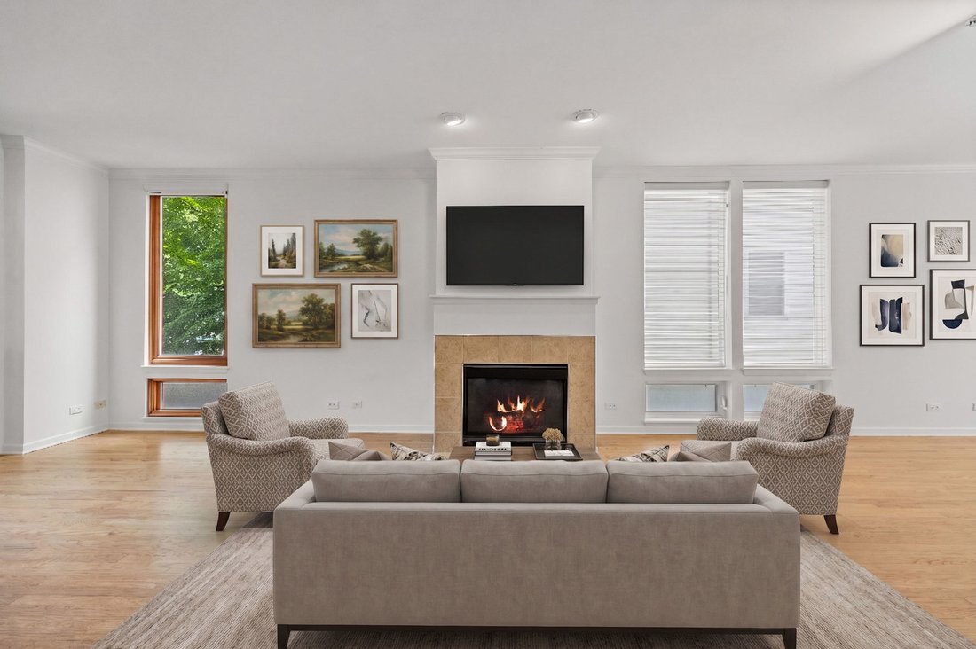 House in Chicago, Illinois, United States 3 - 17964899