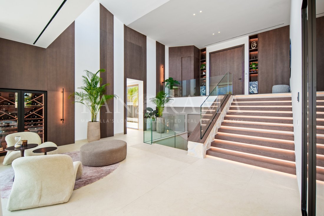 Villa in Nueva Andalucia, Marbella, Spain 3 - 18017378
