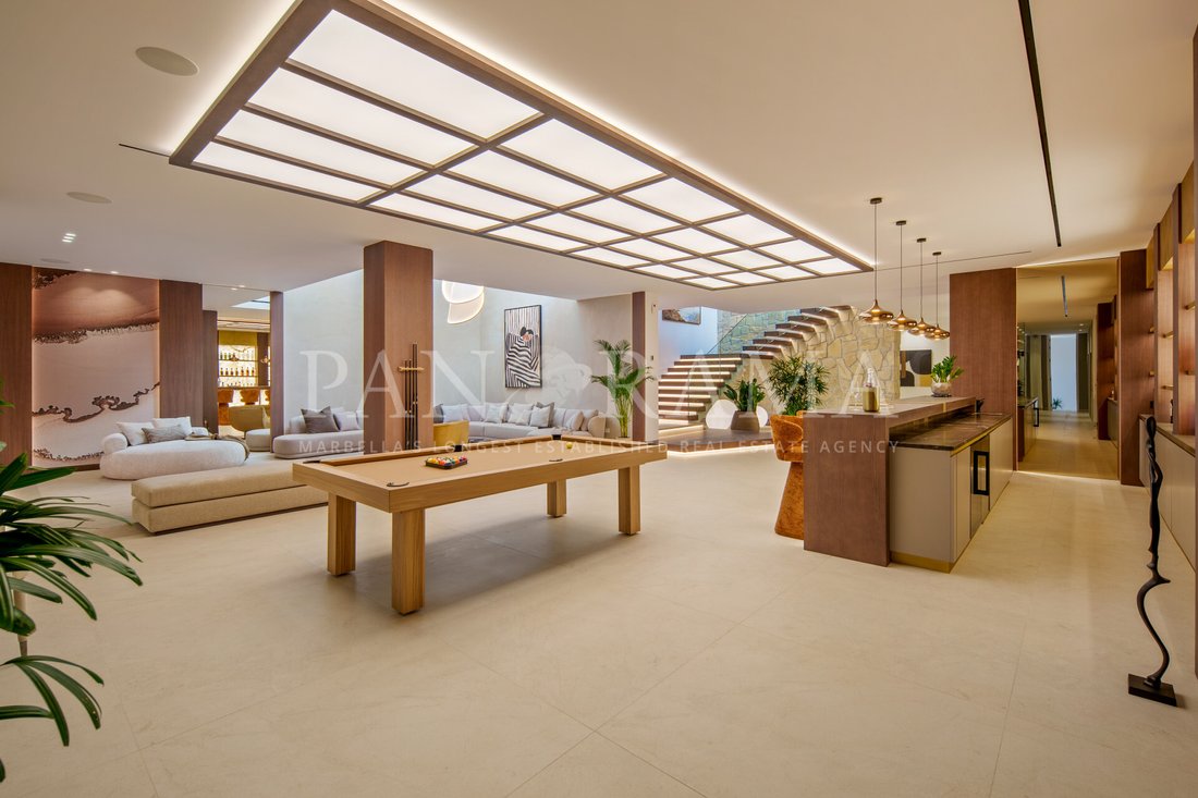 Villa in Nueva Andalucia, Marbella, Spain 5 - 18017378
