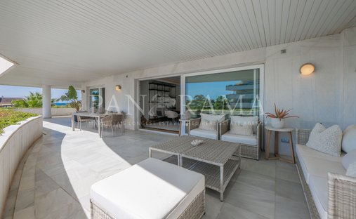 Apartment in Puerto Banus, Marbella, Spain 1