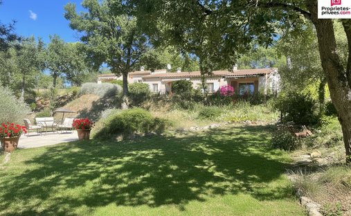 Villa in Esparron-de-Verdon, Provence-Alpes-Côte d'Azur, France 1