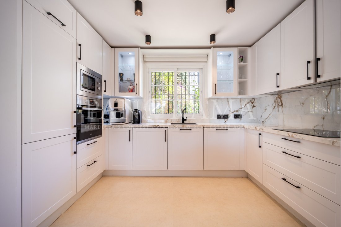 Townhouse in Marbella, Andalusia, Spain 5 - 17600680