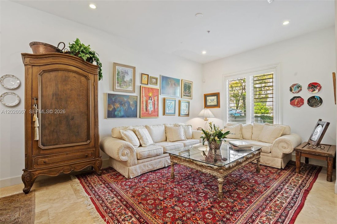 Townhouse in Miami, Florida, United States 3 - 18023997