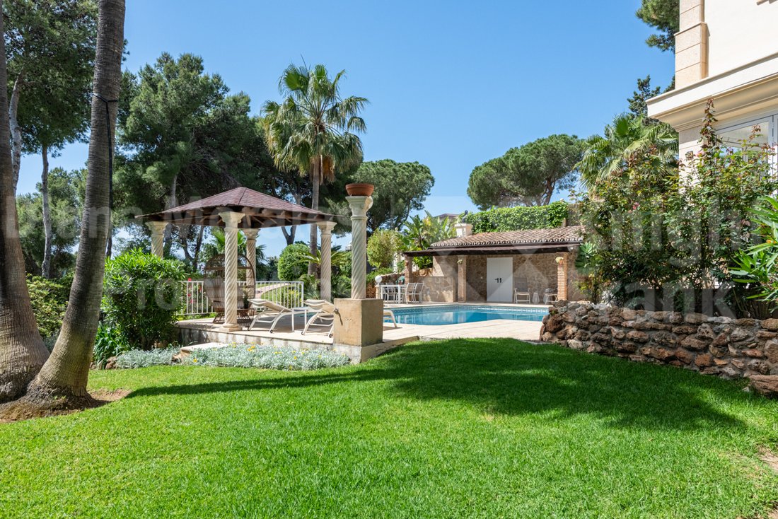Villa in Elviria-Cabopino, Marbella, Spain 5 - 17810648