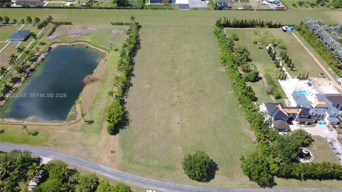 Land in Miami, Florida, United States 2 - 18024640